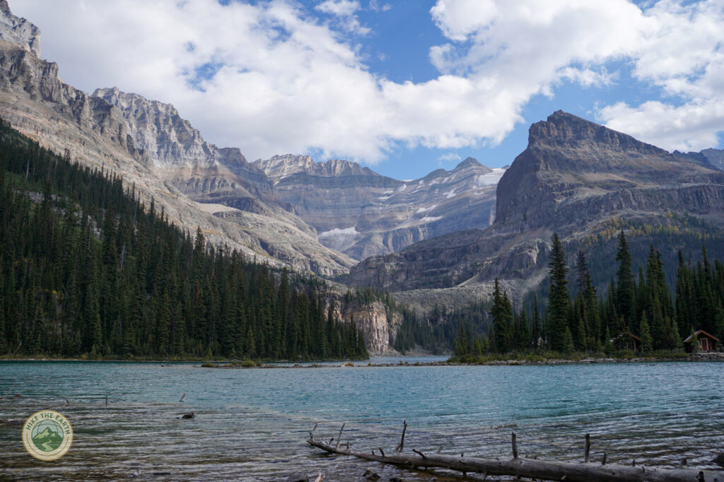 Shoreline of Lake O'Hara surrounded by alpine peaks in late September 