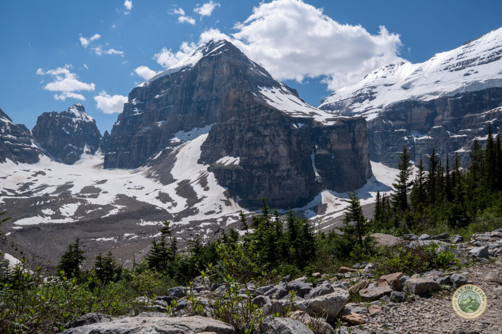 Plain of Six Glaciers trail past the tea house with glacier views